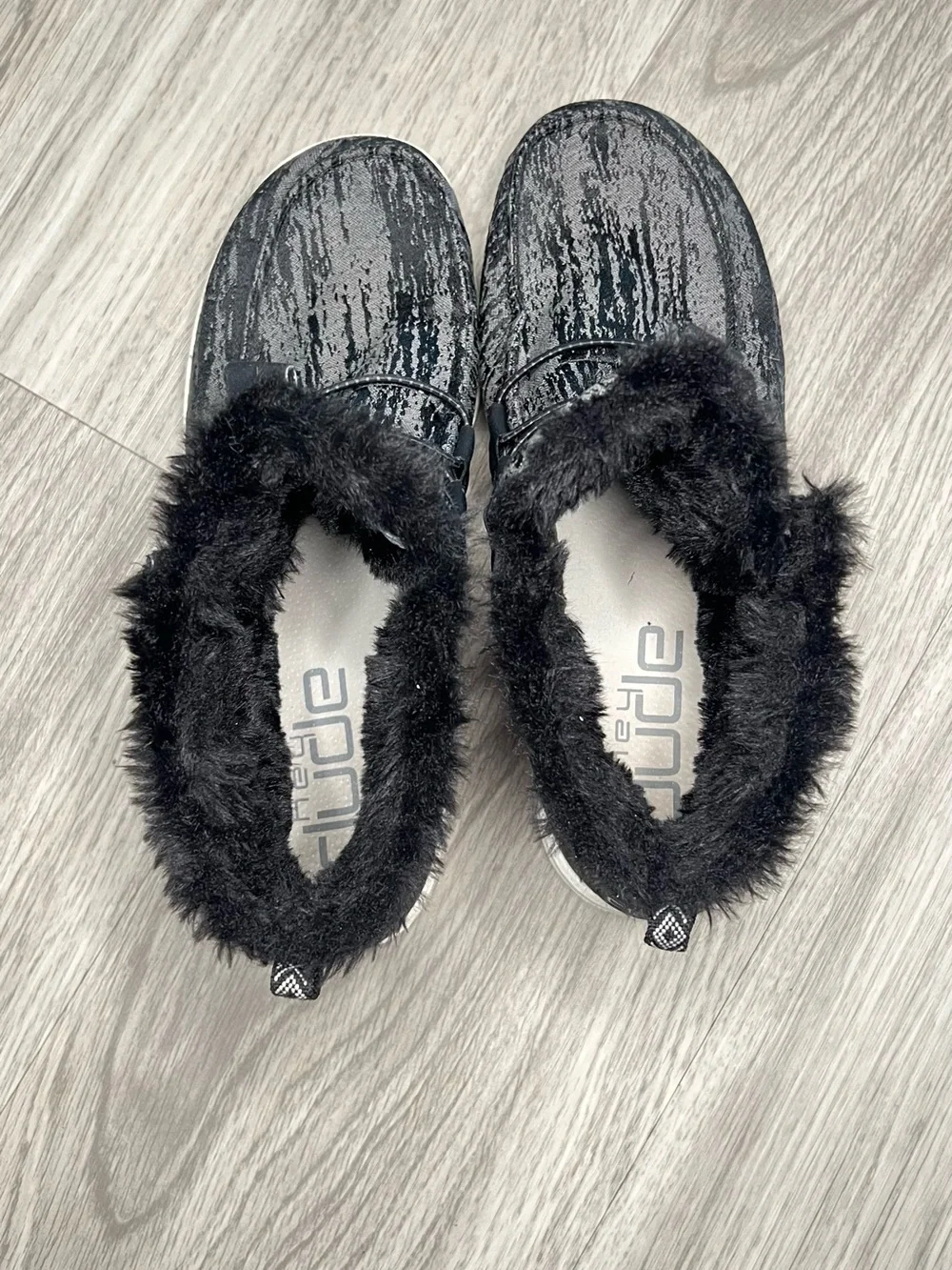 Hey Dude Lea Fur Black Sz 10 Light weight